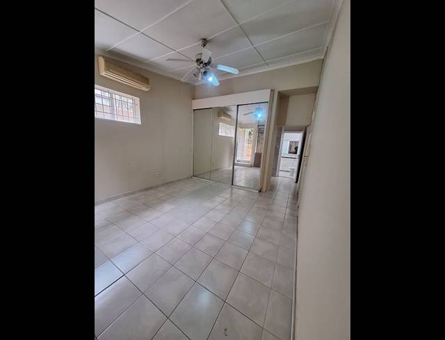 1 bed property to rent in SAVOY ESTATE